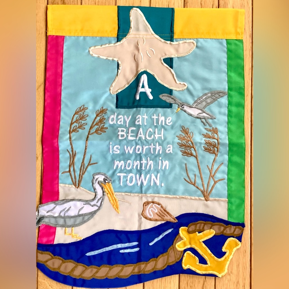 ‘A Day at the Beach’ Appliqued Sculpted Garden Flag (13”x 18”)